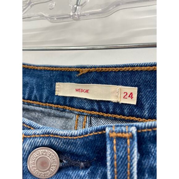 Levi's Wedgie Straight Leg Fit High Rise Denim Blue Jeans Size 24 - Picture 5 of 9